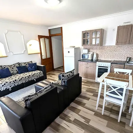 Appartamento In 48127