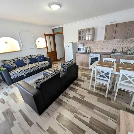 In 48127 Appartamento *